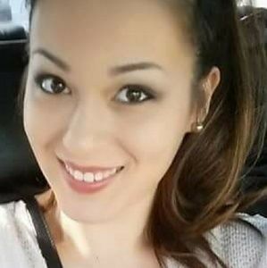 Meet your Posher, Lydia