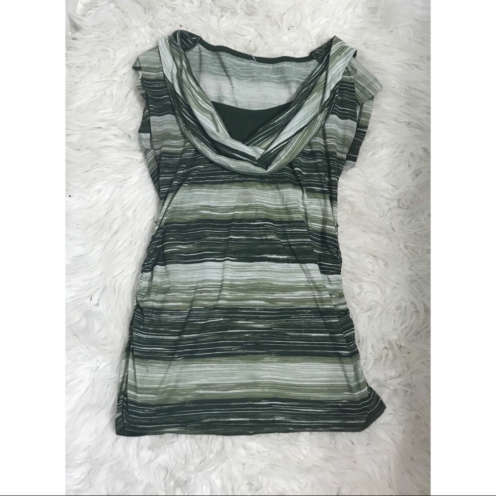 Small green top