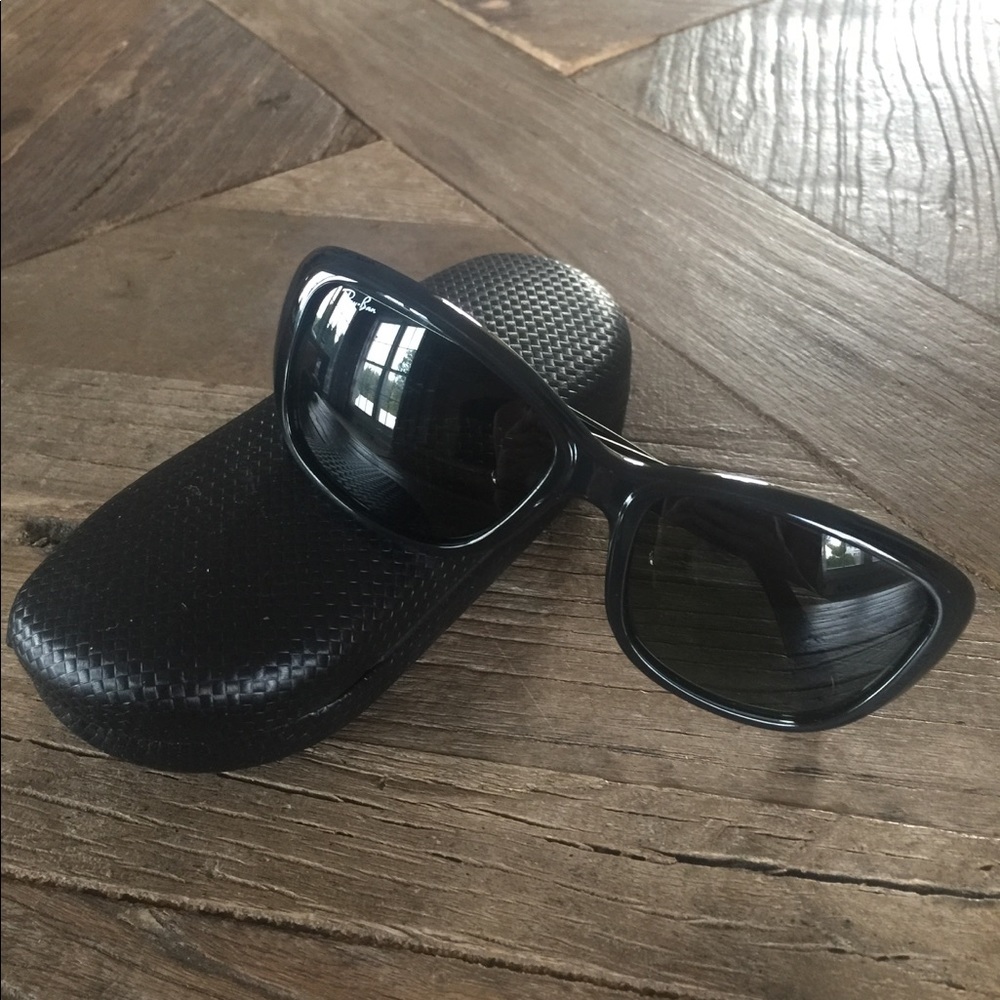 Ray Ban sunglasses 😎