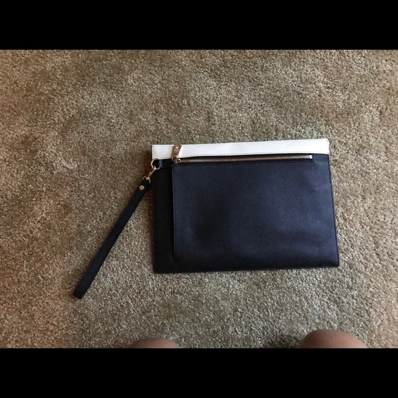 DKNY Envelope Clutch - Picture 2 of 3