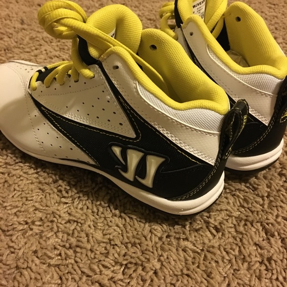 Warriors vex lacrosse cleats size 3.5 - Picture 5 of 7