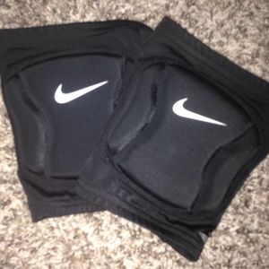 Women's Nike knee pads