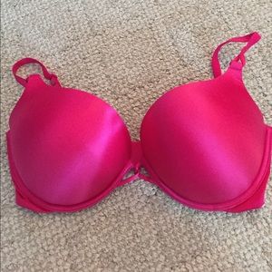 Victoria's Secret pink bombshell push-up bra