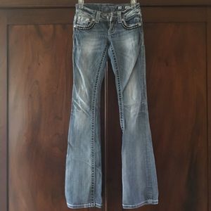 Light wash MISS ME jeans!!