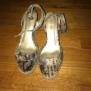Guess wedges