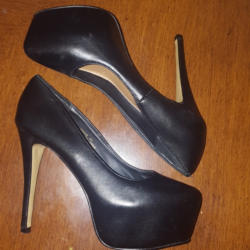 Kelsi Dagger Gracie shoe