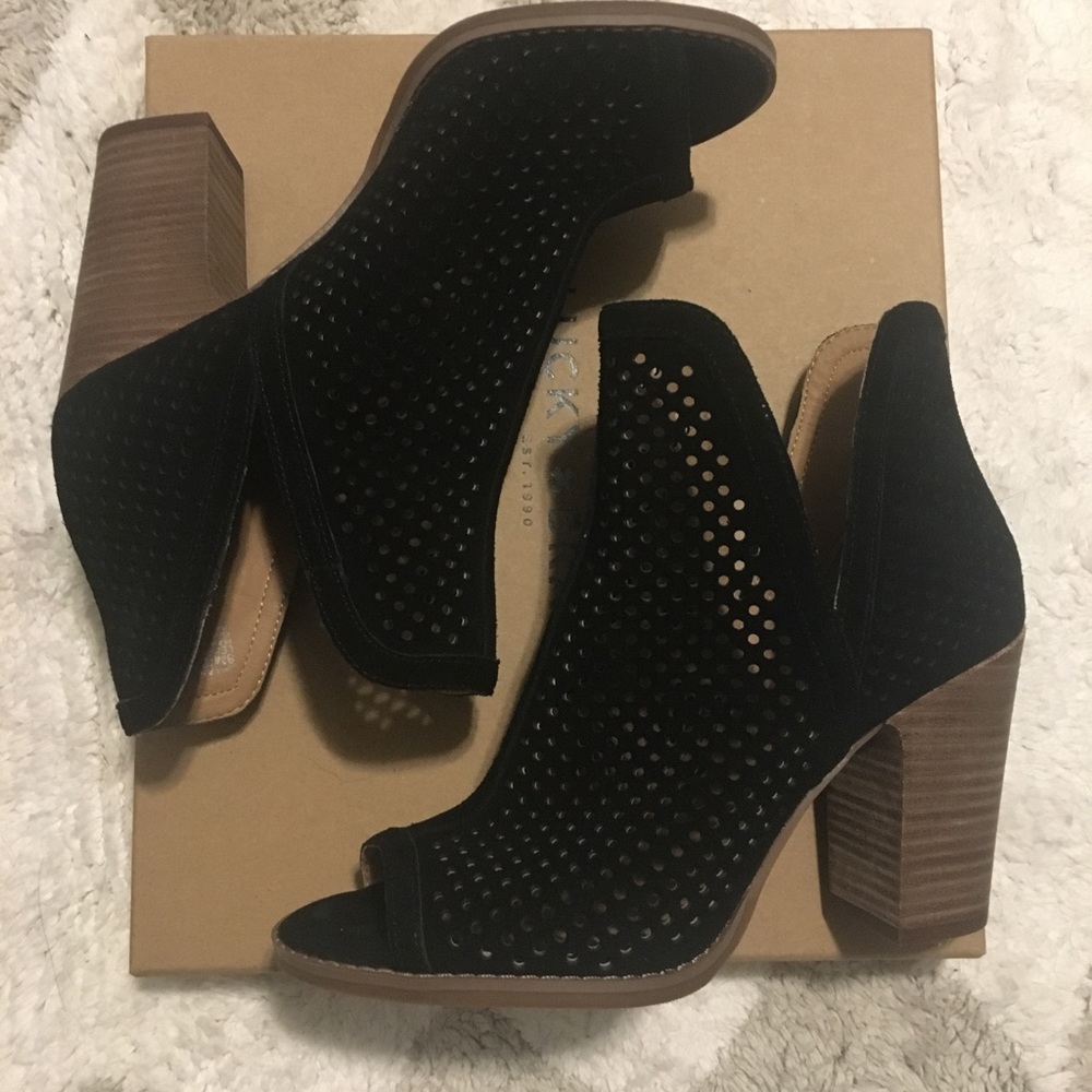Lucky Brand Larise Booties