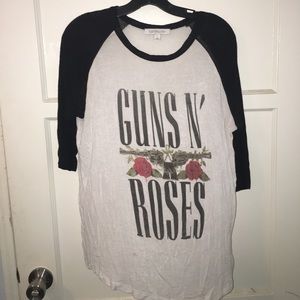 Guns & roses baseball tee