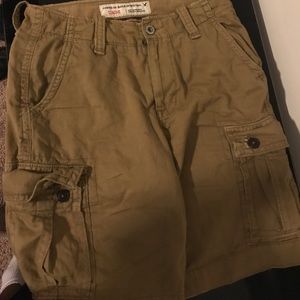 American eagle Cargo Shorts, Tan.