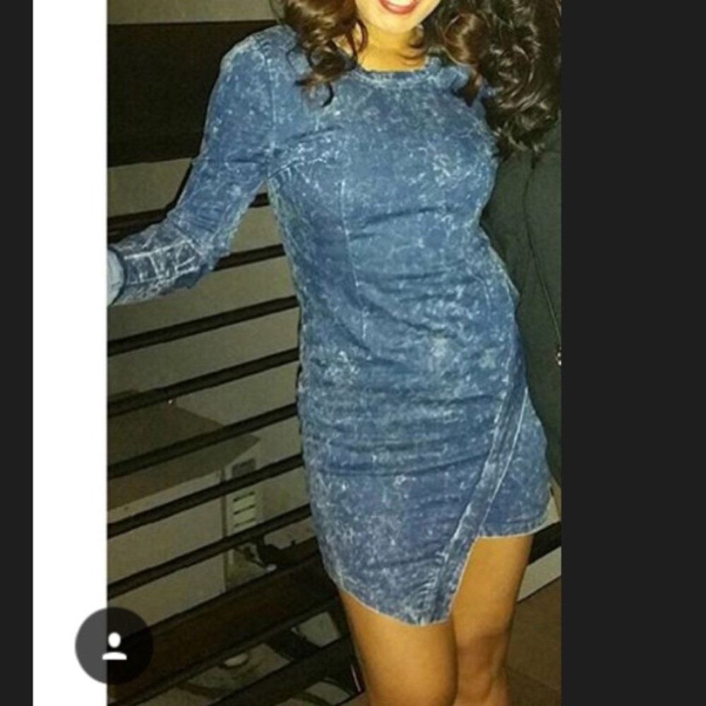 Long sleeve Jean mini dress with side slit