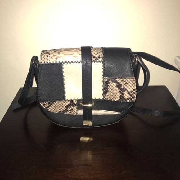 CALVIN KLEIN crossbody - Picture 1 of 6
