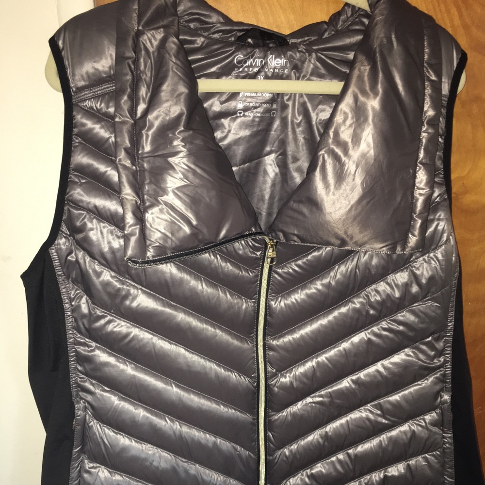 Calvin Klein performance Down vest 3x silver
