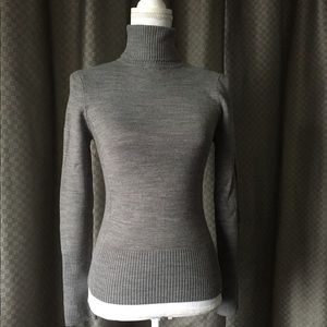 Women's gray small Turtleneck sweater