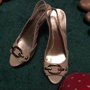 Timeless Guess platform heels