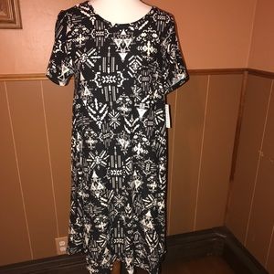 MD CARLY LULAROE
