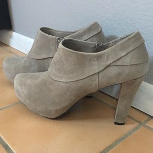Taupe heeled booties