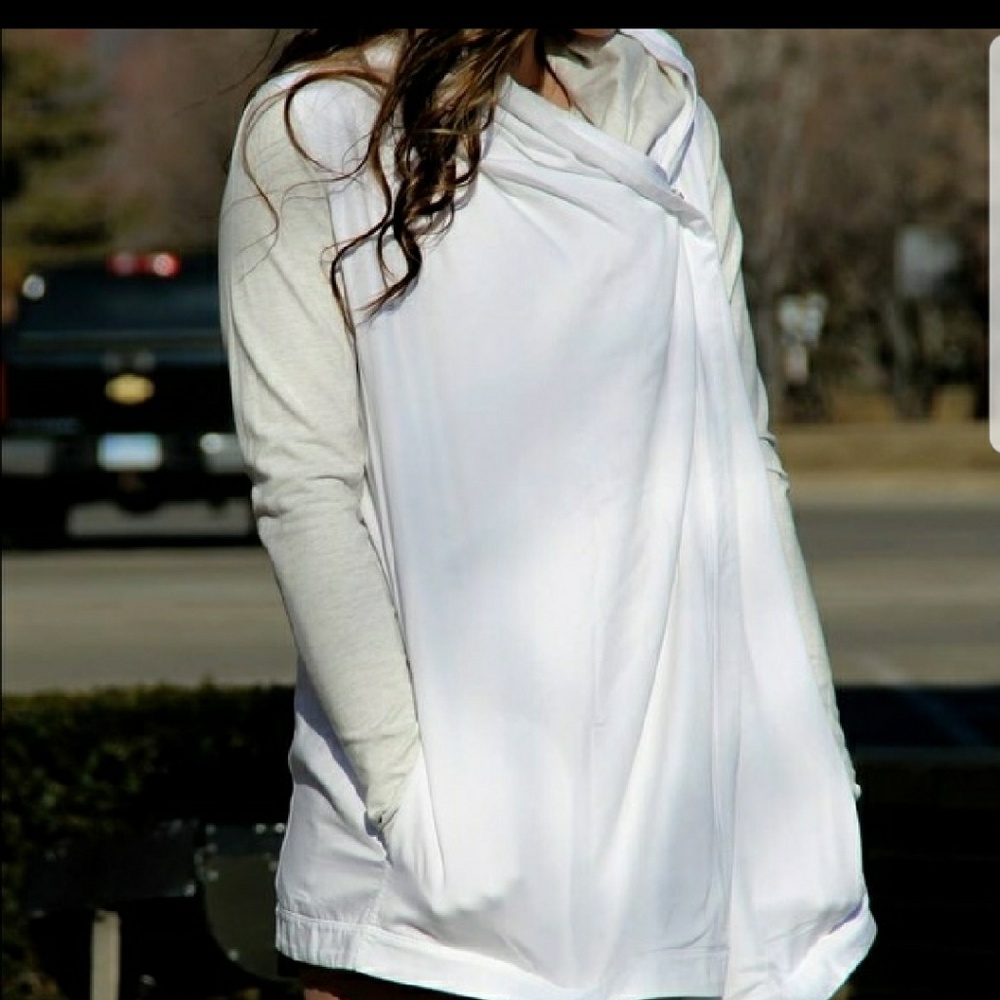 Lululemon white wrap