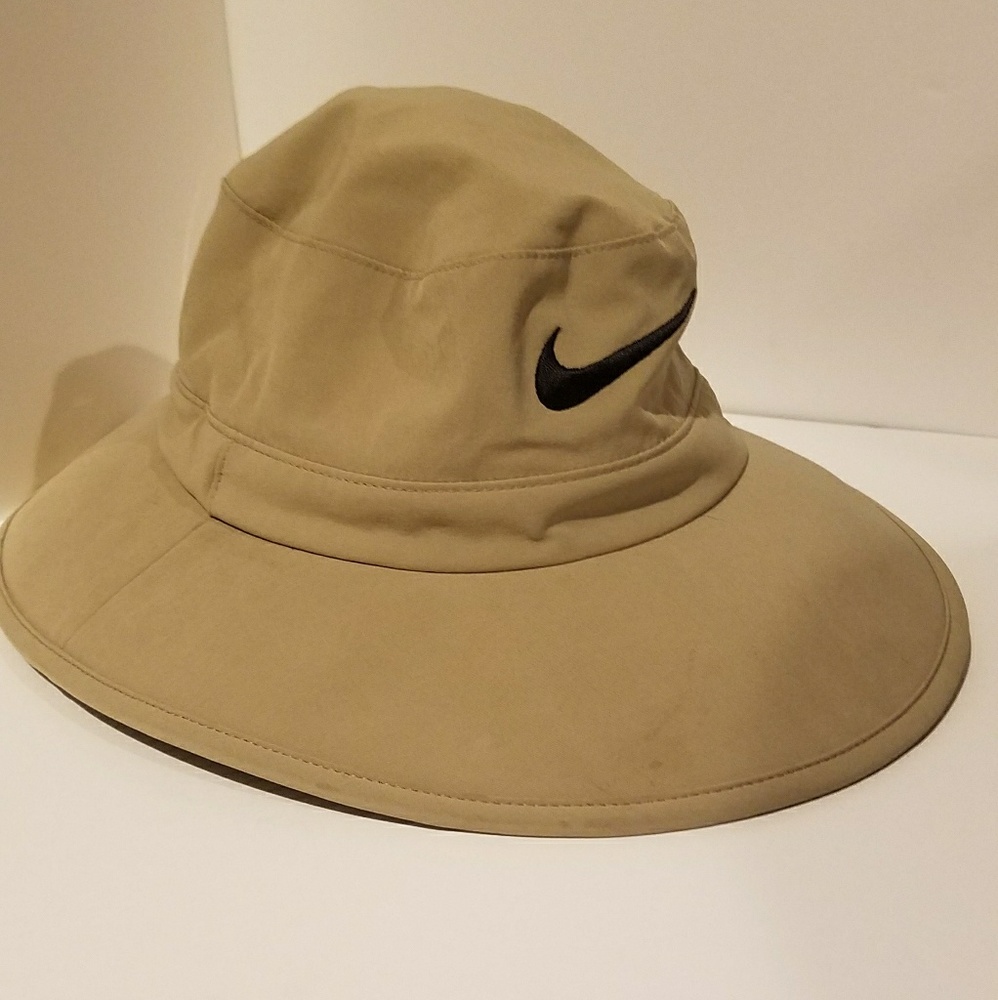 Nike golf hat