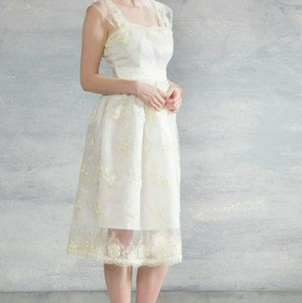NWT Wedding dress size 4