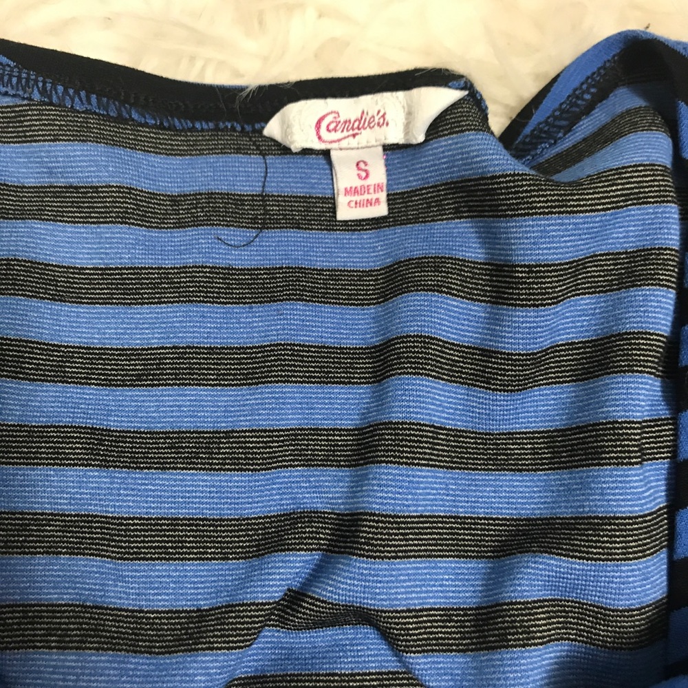 Blue top - Picture 2 of 2
