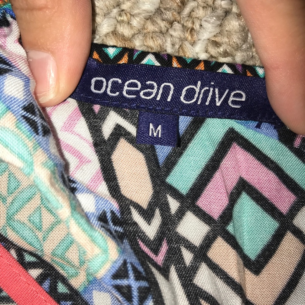 Aztec Design Tank - Picture 4 of 4