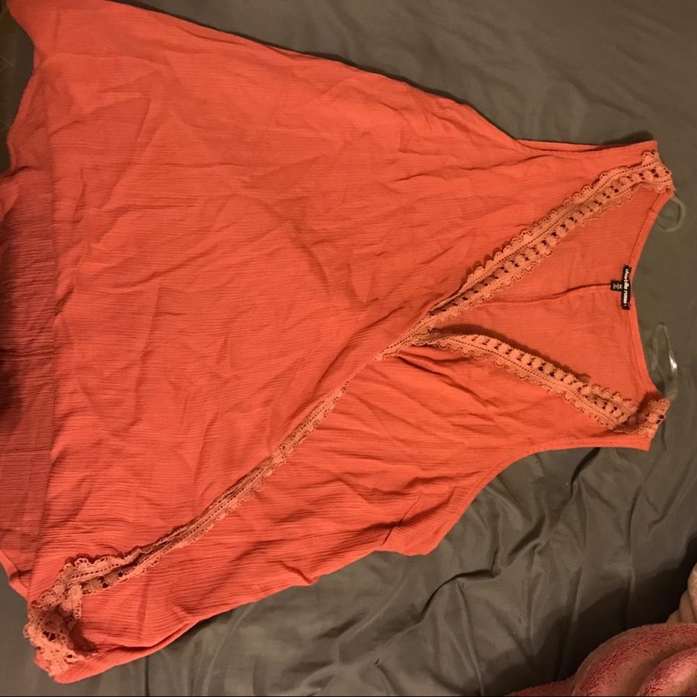 NEVER WORN Cute and flowy charlotte ruse tank top