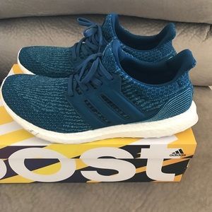 Men's Adidas x Parley Ultraboost sneakers Sz 12.5