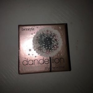 Benefit Dandelion Twinkle ✨