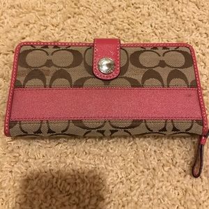 Coach wallet