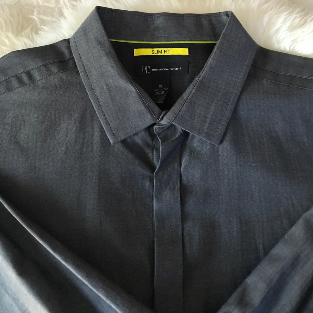 Men's grey button down long sleeve shirt