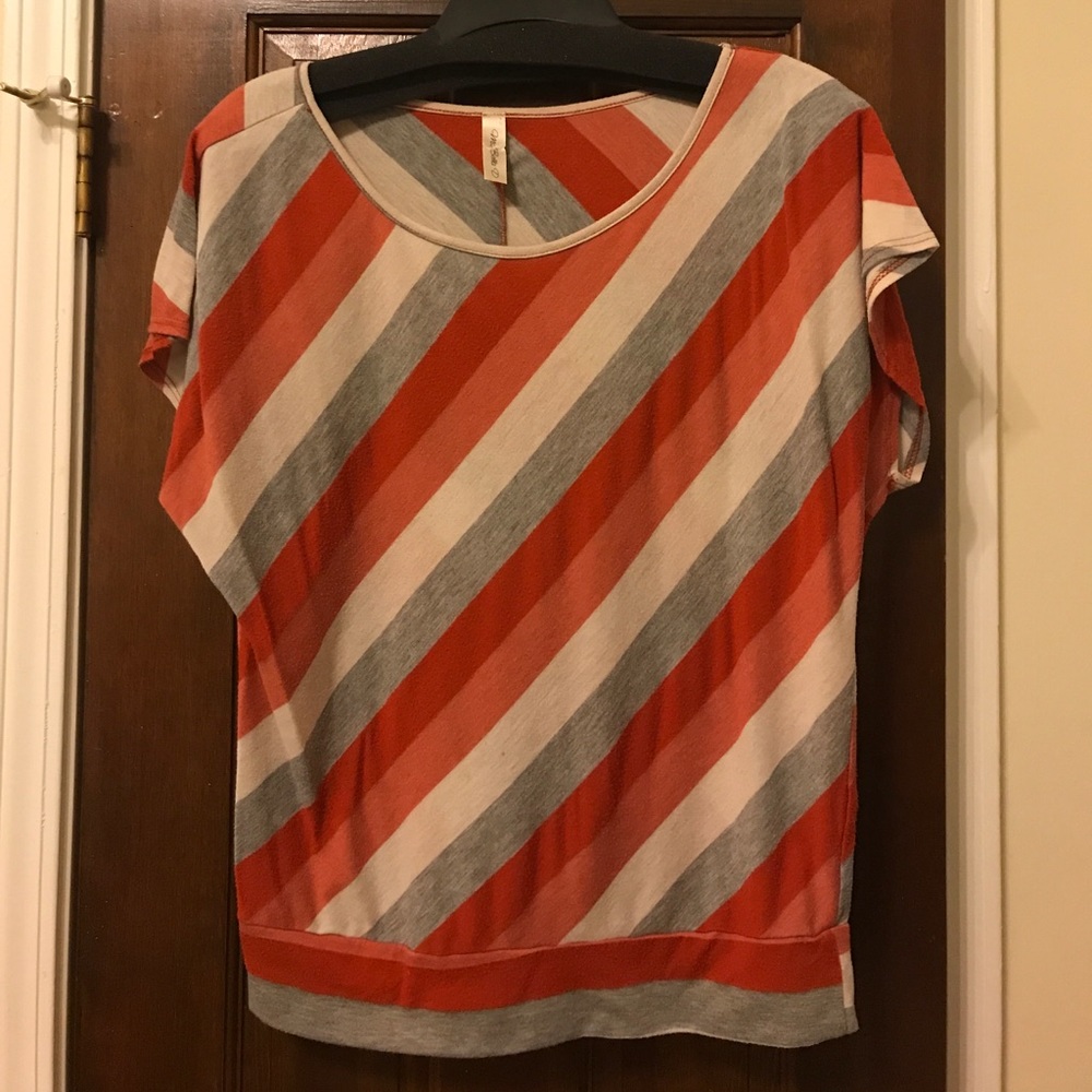 *** 50% in bundle Coral & Cream Striped Top