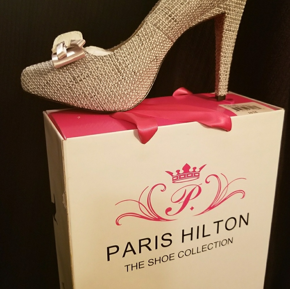 Shoes - Picture 3 of 4