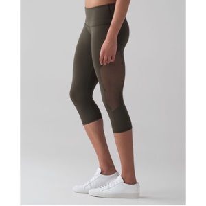 Lululemon Reveal Crop- Dark Olive- Size 4