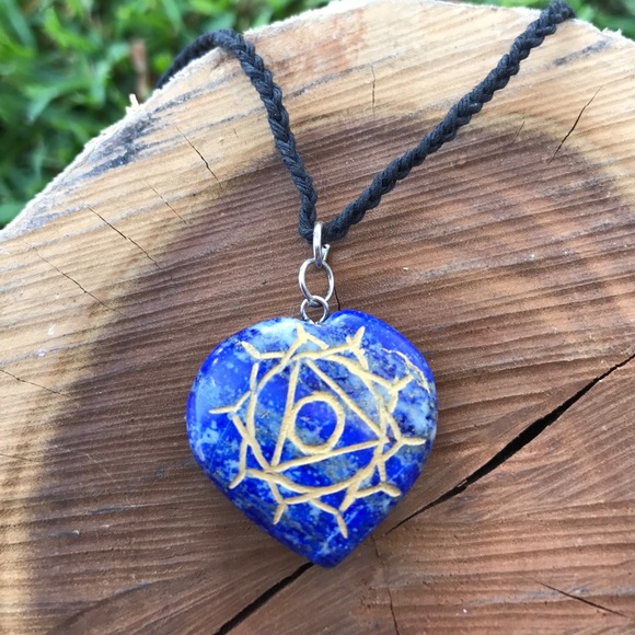 Throat Chakra Crystal Necklace • - Picture 1 of 6