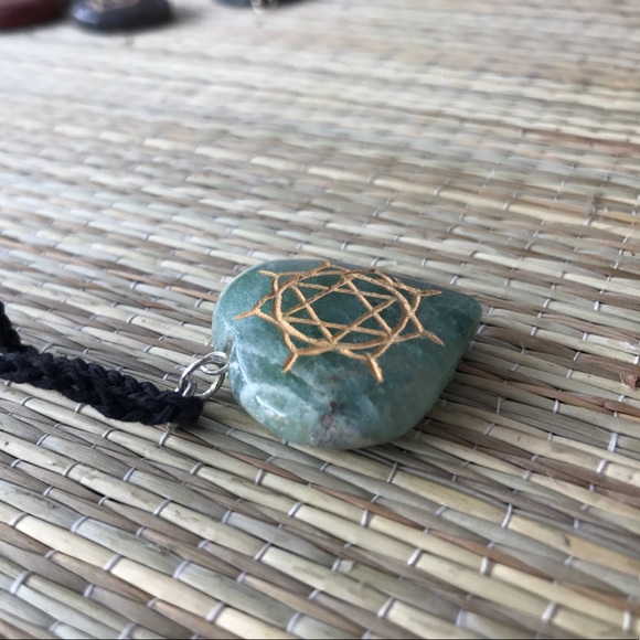 Heart Chakra Crystal PENDANT - Picture 4 of 5