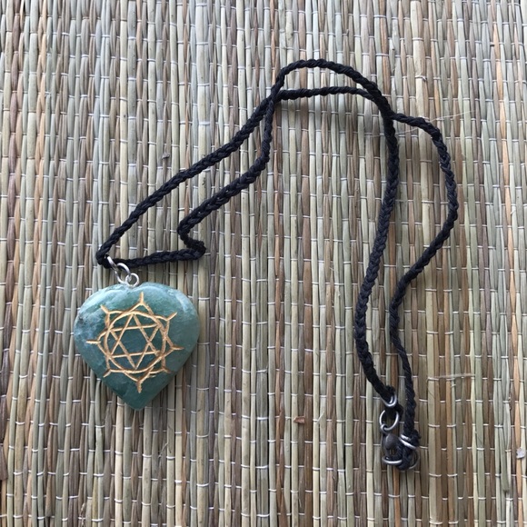 Heart Chakra Crystal PENDANT - Picture 5 of 5