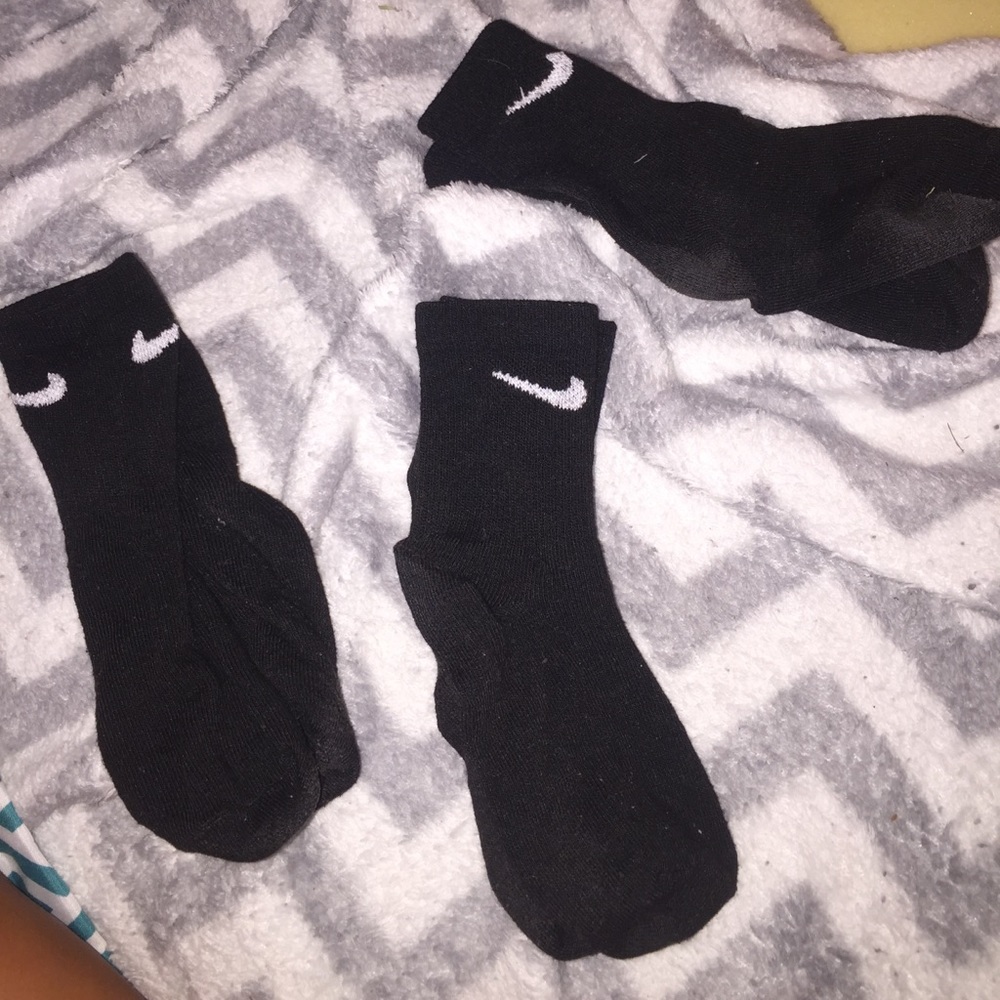 3 pairs of Kids Black nike socks