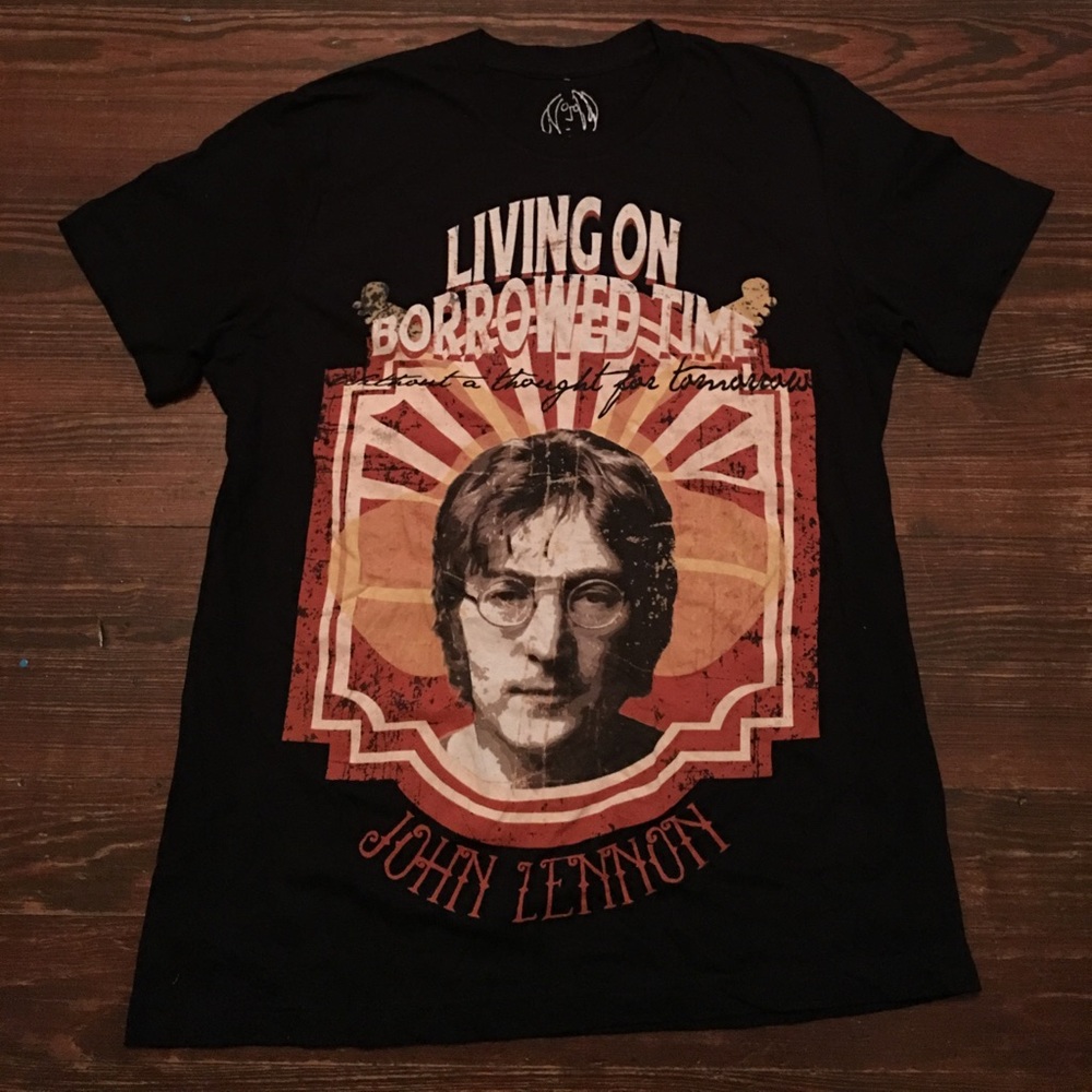 Men's black graphic short-sleeve tee (medium)