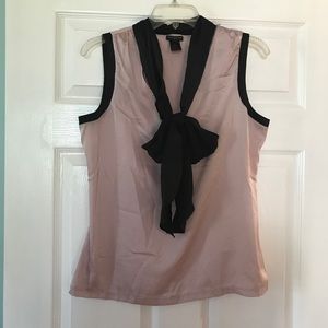 EUC Ann Taylor Blouse - Size M