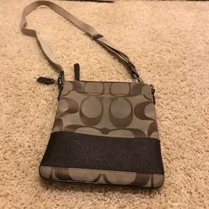 Cross body purse