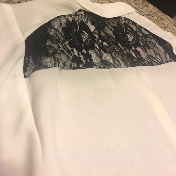 Button Up Tunic - Picture 4 of 4