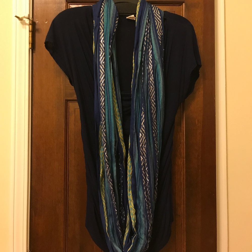 *** 50% in bundle Navy Blue Top W/Scarf