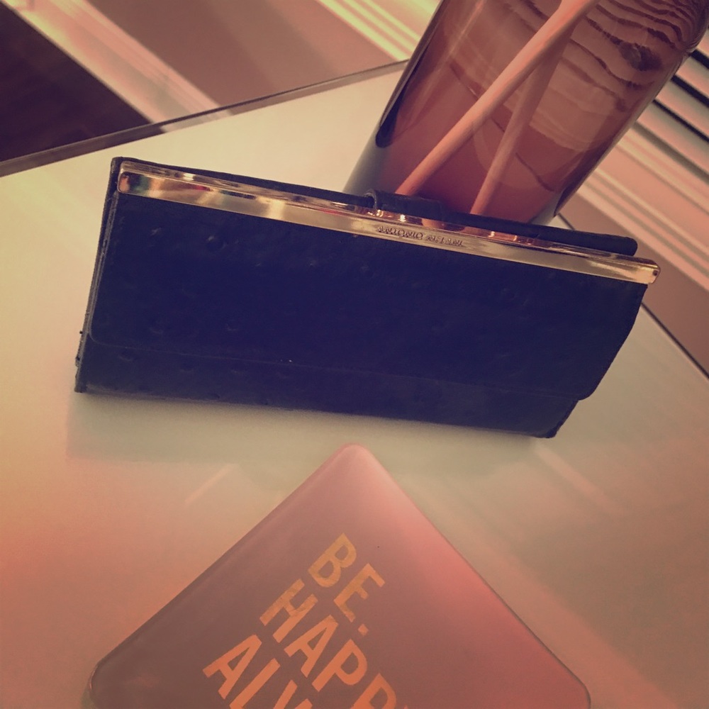 Antonio Melani Black Walket