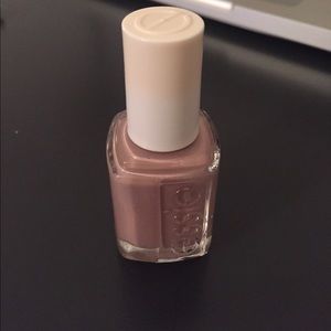 Essie lady like polish