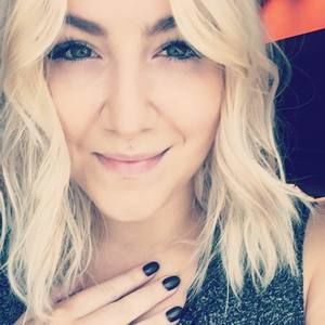 Meet your Posher, Victoria