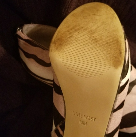 Shoes - Picture 4 of 4