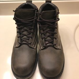 Nearly brand new Dexter Boots