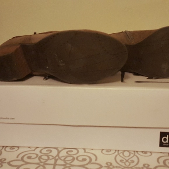 DV Dolce Vita  Jaxen bootie taupe suede size 7 - Picture 4 of 5