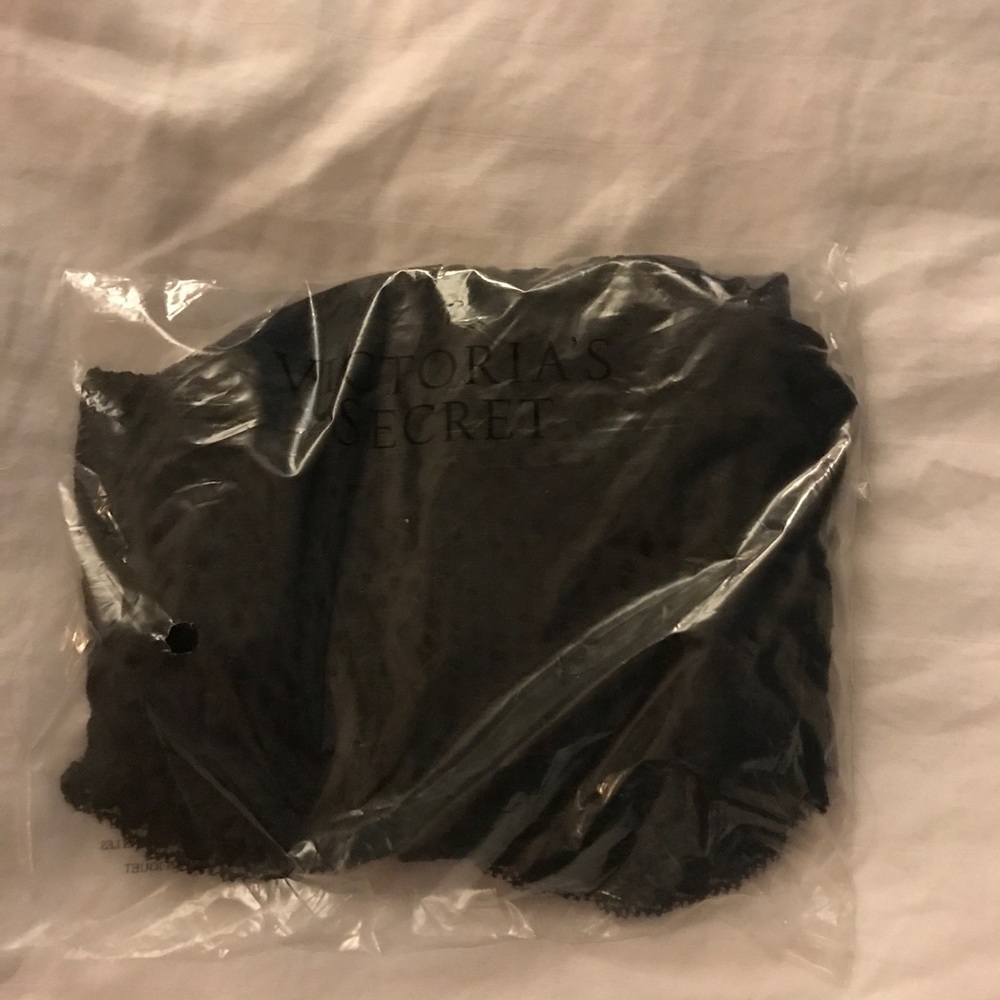 Victoria's Secret black lace bandeau bralette