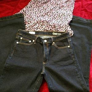 This Jean is great for home or work easy to dress